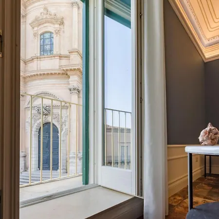 Achille- Mit Blick Auf Den Duomo By Interhome Apartman Ragusa